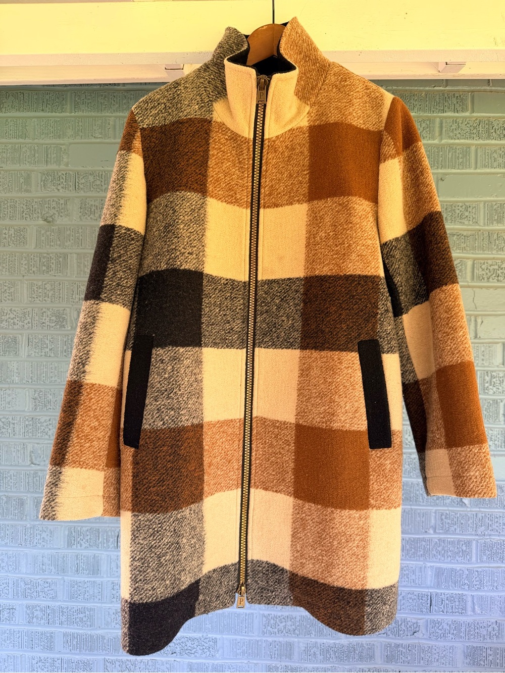 Womens Long Pendleton Wool Plaid Zip-Front Coat in Camel & Cream